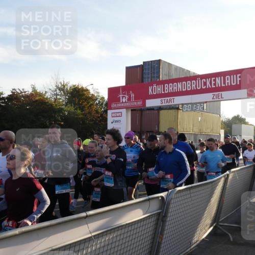 03.10.2025 - Köhlbrandbrückenlauf Matties Gatica Varas http://msf.ph/oto/9163348 03.10.2025 09:01:33 Ziel  meine-sportfotos.de