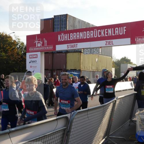 03.10.2025 - Köhlbrandbrückenlauf Matties Gatica Varas http://msf.ph/oto/9163362 03.10.2025 09:01:52 Ziel  meine-sportfotos.de