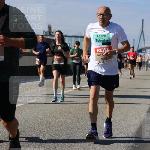 03.10.2025 - Köhlbrandbrückenlauf Strokosch-Dieckow http://msf.ph/oto/9163388 03.10.2025 13:02:17 Position 3 4790, 6567 meine-sportfotos.de
