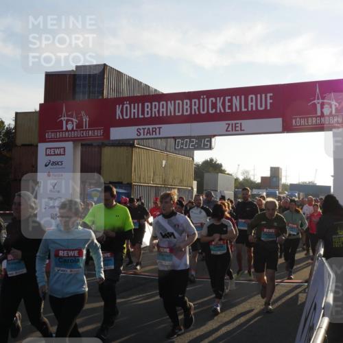 03.10.2025 - Köhlbrandbrückenlauf Matties Gatica Varas http://msf.ph/oto/9163389 03.10.2025 09:02:16 Ziel  meine-sportfotos.de