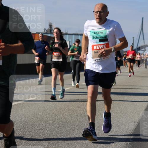 03.10.2025 - Köhlbrandbrückenlauf Strokosch-Dieckow http://msf.ph/oto/9163390 03.10.2025 13:02:17 Position 3 4790, 0, 65 meine-sportfotos.de