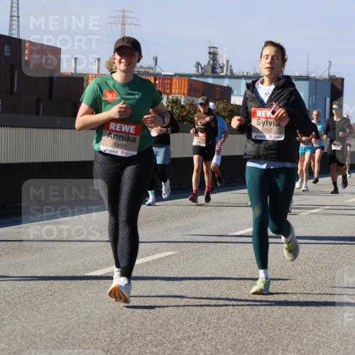 03.10.2025 - Köhlbrandbrückenlauf Strokosch-Dieckow http://msf.ph/oto/9163395 03.10.2025 13:02:22 Position 3 4859, 6117 meine-sportfotos.de