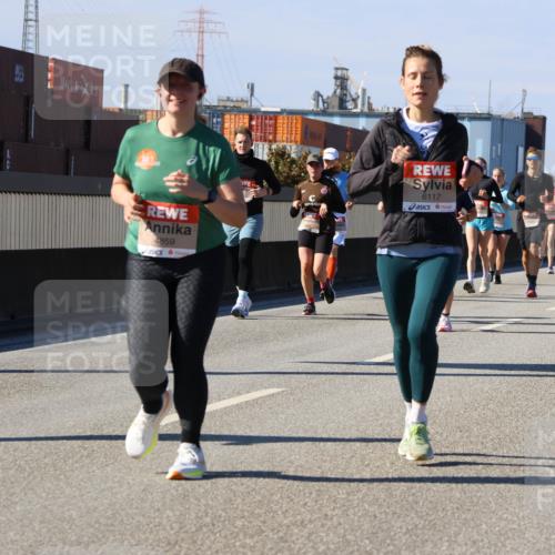 03.10.2025 - Köhlbrandbrückenlauf Strokosch-Dieckow http://msf.ph/oto/9163402 03.10.2025 13:02:22 Position 3 4859, 6117 meine-sportfotos.de