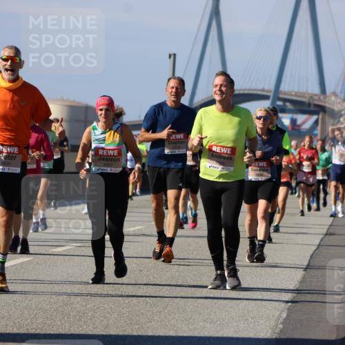 03.10.2025 - Köhlbrandbrückenlauf Strokosch-Dieckow http://msf.ph/oto/9163413 03.10.2025 13:02:33 Position 3 6620, 5657, 4379, 5658, 4838 meine-sportfotos.de