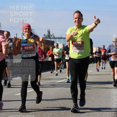 03.10.2025 - Köhlbrandbrückenlauf Strokosch-Dieckow http://msf.ph/oto/9163442 03.10.2025 13:02:40 Position 3 861, 139, 5656, 5657, 5658, 4838 meine-sportfotos.de