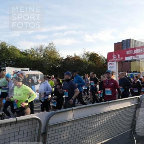 03.10.2025 - Köhlbrandbrückenlauf Matties Gatica Varas http://msf.ph/oto/9163447 03.10.2025 09:03:09 Ziel  meine-sportfotos.de