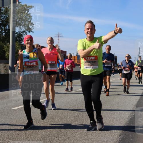 03.10.2025 - Köhlbrandbrückenlauf Strokosch-Dieckow http://msf.ph/oto/9163462 03.10.2025 13:02:41 Position 3 206, 5656, 5657, 4139, 5658 meine-sportfotos.de