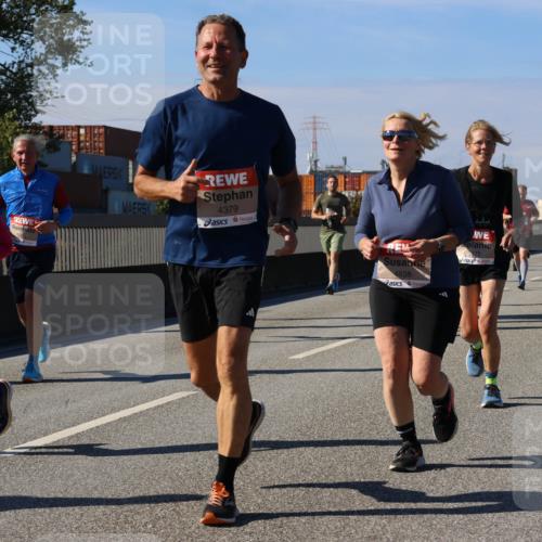 03.10.2025 - Köhlbrandbrückenlauf Strokosch-Dieckow http://msf.ph/oto/9163466 03.10.2025 13:02:43 Position 3 4379, 4838, 5175 meine-sportfotos.de