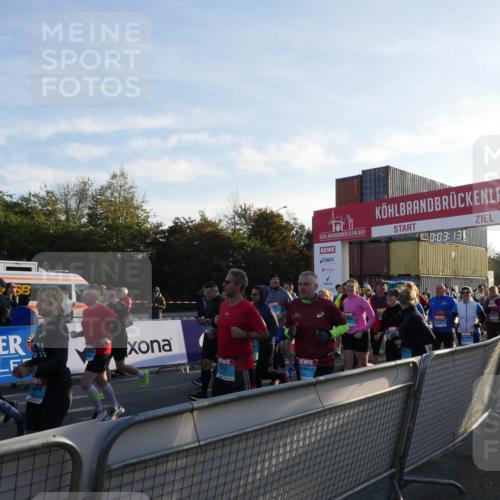 03.10.2025 - Köhlbrandbrückenlauf Matties Gatica Varas http://msf.ph/oto/9163467 03.10.2025 09:03:15 Ziel  meine-sportfotos.de