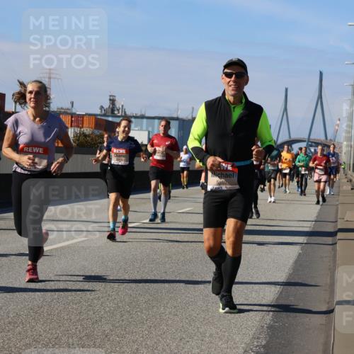 03.10.2025 - Köhlbrandbrückenlauf Strokosch-Dieckow http://msf.ph/oto/9163477 03.10.2025 13:02:46 Position 3 4915, 5160 meine-sportfotos.de
