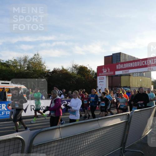 03.10.2025 - Köhlbrandbrückenlauf Matties Gatica Varas http://msf.ph/oto/9163480 03.10.2025 09:03:19 Ziel  meine-sportfotos.de