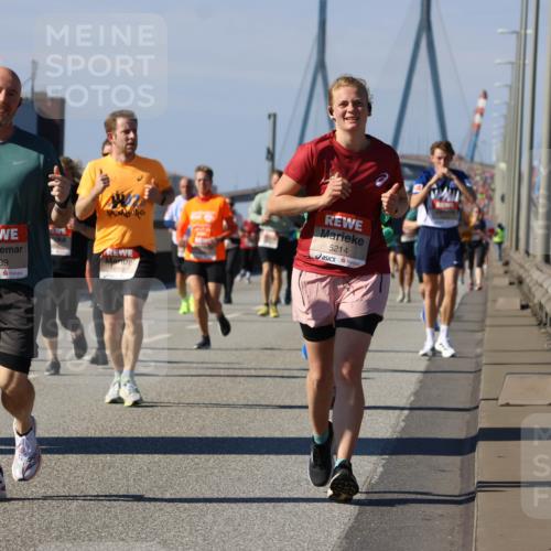 03.10.2025 - Köhlbrandbrückenlauf Strokosch-Dieckow http://msf.ph/oto/9163508 03.10.2025 13:02:53 Position 3 5214, 5839 meine-sportfotos.de