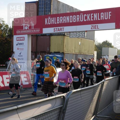 03.10.2025 - Köhlbrandbrückenlauf Matties Gatica Varas http://msf.ph/oto/9163524 03.10.2025 09:03:57 Ziel  meine-sportfotos.de