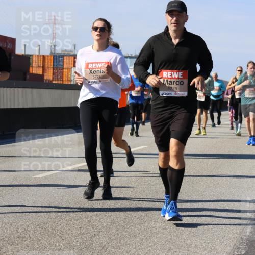 03.10.2025 - Köhlbrandbrückenlauf Strokosch-Dieckow http://msf.ph/oto/9163546 03.10.2025 13:03:01 Position 3 6332, 5774, 4779 meine-sportfotos.de