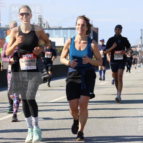 03.10.2025 - Köhlbrandbrückenlauf Strokosch-Dieckow http://msf.ph/oto/9163564 03.10.2025 13:03:08 Position 3 6676, 6382 meine-sportfotos.de