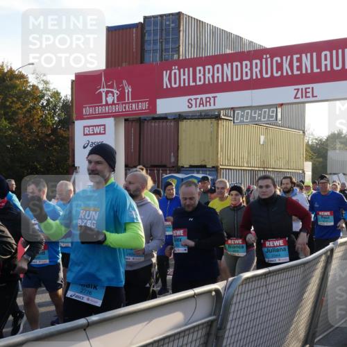 03.10.2025 - Köhlbrandbrückenlauf Matties Gatica Varas http://msf.ph/oto/9163570 03.10.2025 09:04:11 Ziel  meine-sportfotos.de