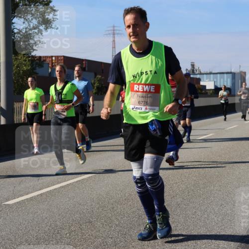 03.10.2025 - Köhlbrandbrückenlauf Strokosch-Dieckow http://msf.ph/oto/9163582 03.10.2025 13:03:15 Position 3 6776 meine-sportfotos.de
