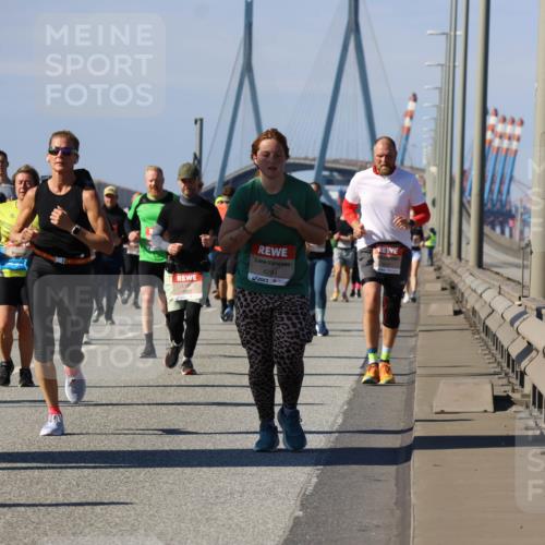 03.10.2025 - Köhlbrandbrückenlauf Strokosch-Dieckow http://msf.ph/oto/9163600 03.10.2025 13:03:21 Position 3 4291 meine-sportfotos.de