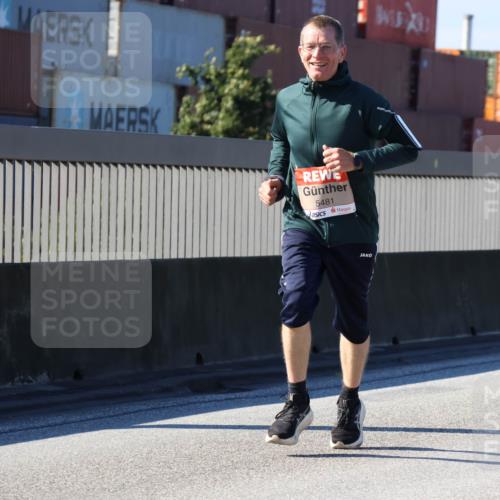 03.10.2025 - Köhlbrandbrückenlauf Strokosch-Dieckow http://msf.ph/oto/9163609 03.10.2025 13:03:25 Position 3 5481 meine-sportfotos.de