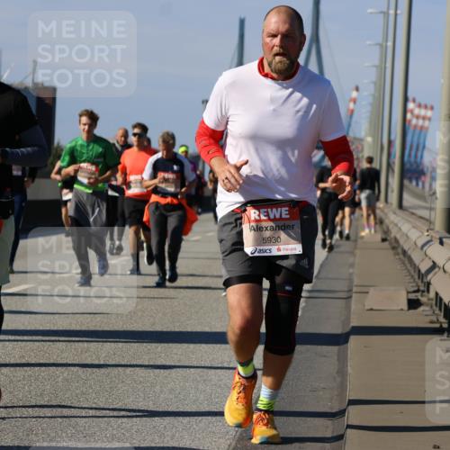 03.10.2025 - Köhlbrandbrückenlauf Strokosch-Dieckow http://msf.ph/oto/9163627 03.10.2025 13:03:29 Position 3 6802, 5930 meine-sportfotos.de