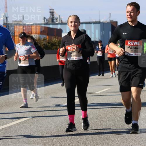 03.10.2025 - Köhlbrandbrückenlauf Strokosch-Dieckow http://msf.ph/oto/9163662 03.10.2025 13:03:47 Position 3 5130, 6300, 5149, 5156 meine-sportfotos.de