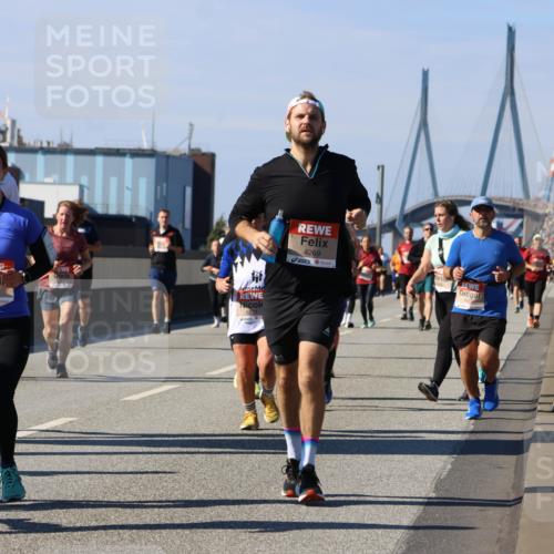 03.10.2025 - Köhlbrandbrückenlauf Strokosch-Dieckow http://msf.ph/oto/9163715 03.10.2025 13:04:07 Position 3 5631, 4269 meine-sportfotos.de