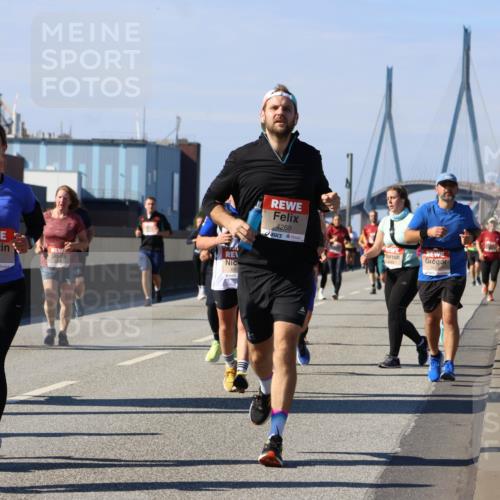 03.10.2025 - Köhlbrandbrückenlauf Strokosch-Dieckow http://msf.ph/oto/9163718 03.10.2025 13:04:07 Position 3 5631, 653, 4269, 43 meine-sportfotos.de