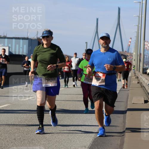 03.10.2025 - Köhlbrandbrückenlauf Strokosch-Dieckow http://msf.ph/oto/9163723 03.10.2025 13:04:11 Position 3 6261, 6070, 6473 meine-sportfotos.de