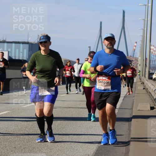 03.10.2025 - Köhlbrandbrückenlauf Strokosch-Dieckow http://msf.ph/oto/9163726 03.10.2025 13:04:11 Position 3 6261, 6070, 6473 meine-sportfotos.de