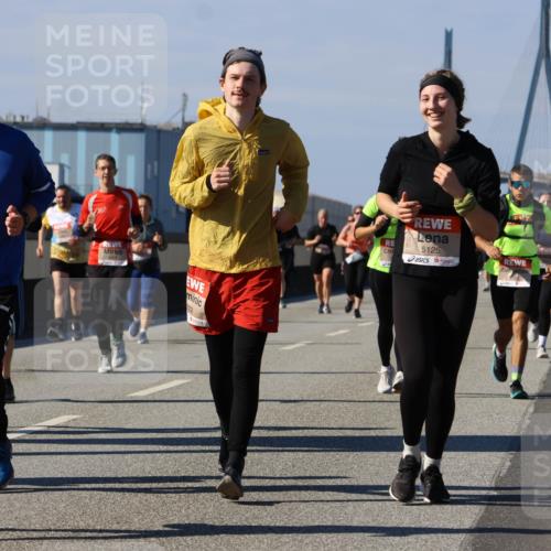 03.10.2025 - Köhlbrandbrückenlauf Strokosch-Dieckow http://msf.ph/oto/9163783 03.10.2025 13:04:38 Position 3 22, 5125 meine-sportfotos.de