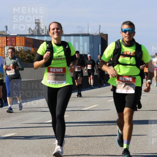 03.10.2025 - Köhlbrandbrückenlauf Strokosch-Dieckow http://msf.ph/oto/9163816 03.10.2025 13:04:43 Position 3 4904, 5928, 9982, 4673 meine-sportfotos.de