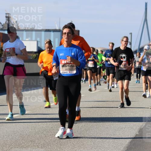 03.10.2025 - Köhlbrandbrückenlauf Strokosch-Dieckow http://msf.ph/oto/9163839 03.10.2025 13:04:56 Position 3 4553, 4786, 5573 meine-sportfotos.de