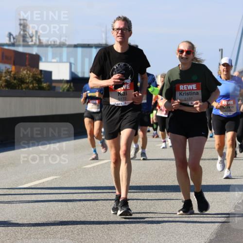 03.10.2025 - Köhlbrandbrückenlauf Strokosch-Dieckow http://msf.ph/oto/9163856 03.10.2025 13:05:00 Position 3 6277, 5172, 5137, 5716 meine-sportfotos.de