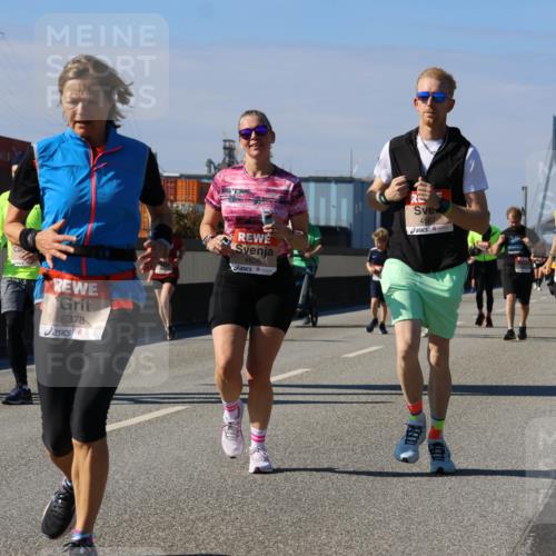 03.10.2025 - Köhlbrandbrückenlauf Strokosch-Dieckow http://msf.ph/oto/9163924 03.10.2025 13:05:28 Position 3 6378, 4626, 4567, 04, 5 meine-sportfotos.de