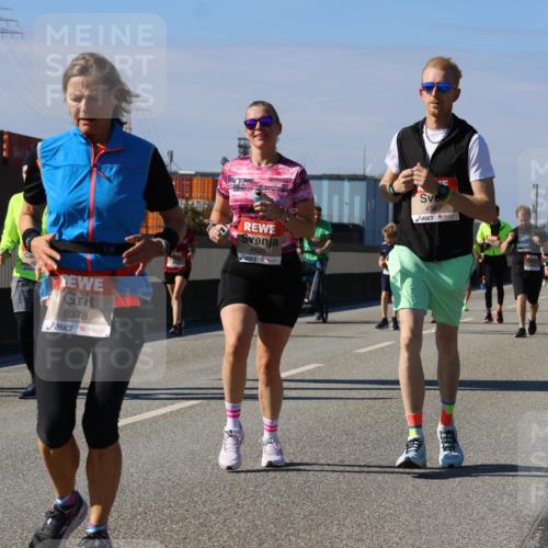 03.10.2025 - Köhlbrandbrückenlauf Strokosch-Dieckow http://msf.ph/oto/9163926 03.10.2025 13:05:28 Position 3 6378, 4626, 4567, 04, 5, 6636 meine-sportfotos.de