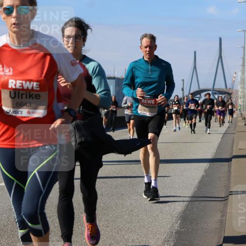 03.10.2025 - Köhlbrandbrückenlauf Strokosch-Dieckow http://msf.ph/oto/9163959 03.10.2025 13:05:40 Position 3 6643, 6119 meine-sportfotos.de