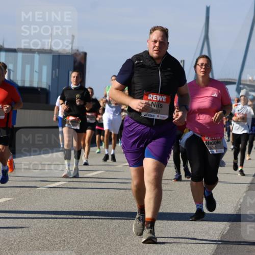 03.10.2025 - Köhlbrandbrückenlauf Strokosch-Dieckow http://msf.ph/oto/9163984 03.10.2025 13:05:57 Position 3 6169, 6168, 5493, 5321 meine-sportfotos.de