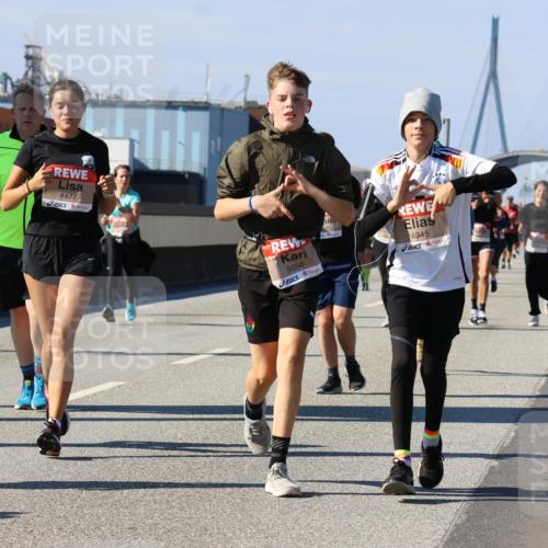 03.10.2025 - Köhlbrandbrückenlauf Strokosch-Dieckow http://msf.ph/oto/9164027 03.10.2025 13:06:06 Position 3 4477, 5056, 4945 meine-sportfotos.de