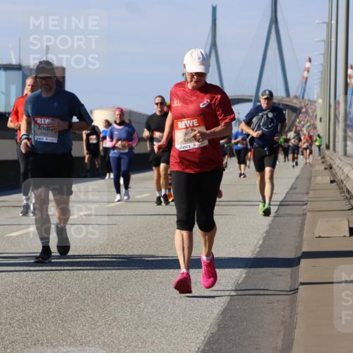 03.10.2025 - Köhlbrandbrückenlauf Strokosch-Dieckow http://msf.ph/oto/9164092 03.10.2025 13:06:42 Position 3 4792, 6157, 680 meine-sportfotos.de