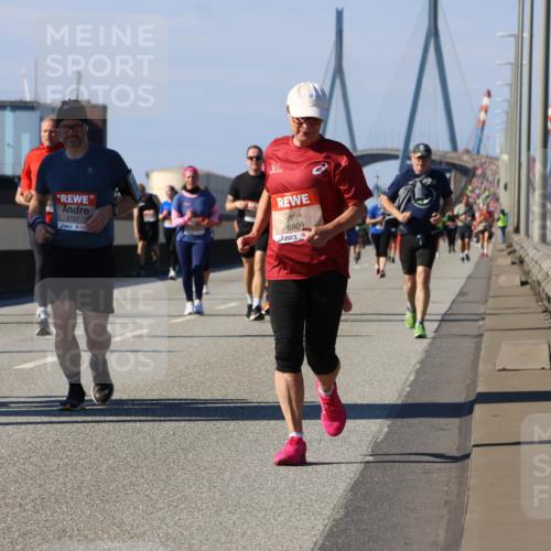 03.10.2025 - Köhlbrandbrückenlauf Strokosch-Dieckow http://msf.ph/oto/9164094 03.10.2025 13:06:42 Position 3 4792, 6157, 6808 meine-sportfotos.de