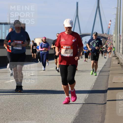 03.10.2025 - Köhlbrandbrückenlauf Strokosch-Dieckow http://msf.ph/oto/9164099 03.10.2025 13:06:42 Position 3 4792, 6157, 6808 meine-sportfotos.de