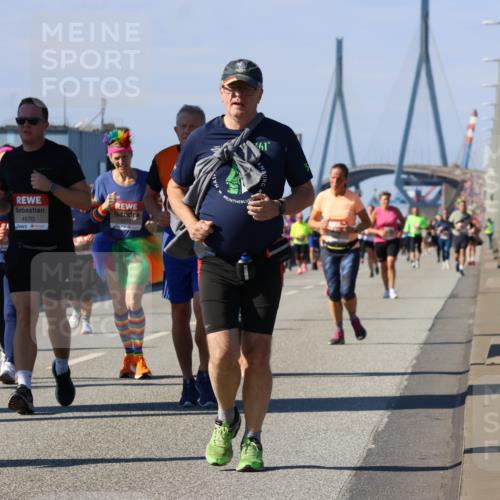 03.10.2025 - Köhlbrandbrückenlauf Strokosch-Dieckow http://msf.ph/oto/9164101 03.10.2025 13:06:49 Position 3 4670 meine-sportfotos.de