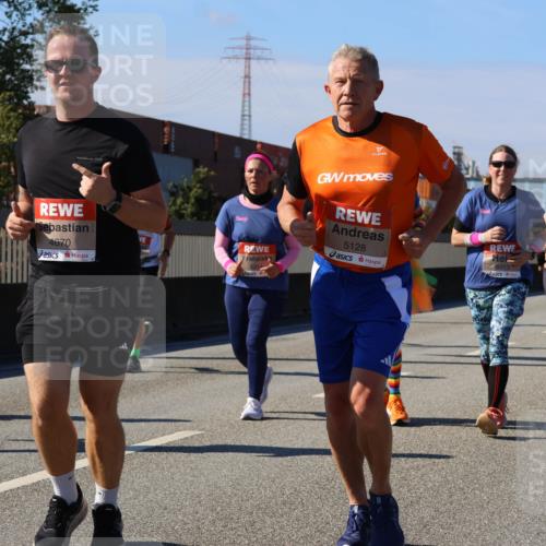 03.10.2025 - Köhlbrandbrückenlauf Strokosch-Dieckow http://msf.ph/oto/9164110 03.10.2025 13:06:54 Position 3 5607, 4670, 5128, 6313, 6314 meine-sportfotos.de