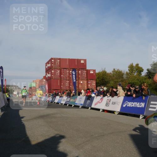 03.10.2025 - Köhlbrandbrückenlauf Matties Gatica Varas http://msf.ph/oto/9164129 03.10.2025 09:50:57 Ziel 1007, 1017, 1044, 2701 meine-sportfotos.de
