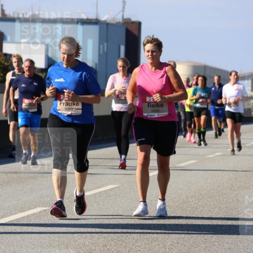 03.10.2025 - Köhlbrandbrückenlauf Strokosch-Dieckow http://msf.ph/oto/9164138 03.10.2025 13:07:00 Position 3 5050, 4900 meine-sportfotos.de