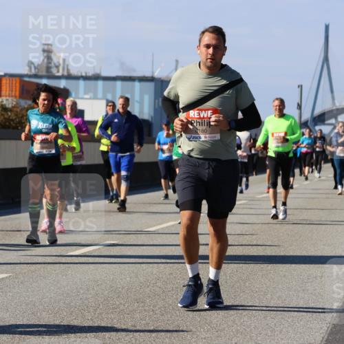 03.10.2025 - Köhlbrandbrückenlauf Strokosch-Dieckow http://msf.ph/oto/9164171 03.10.2025 13:07:13 Position 3 6180 meine-sportfotos.de
