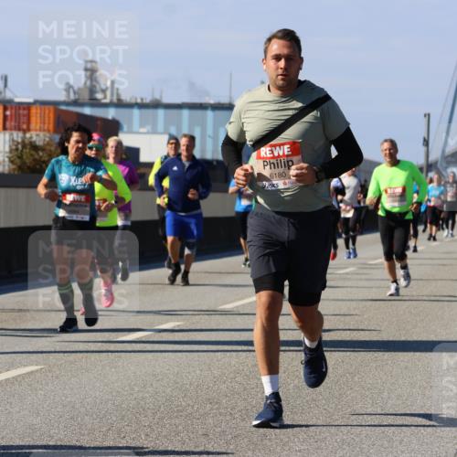 03.10.2025 - Köhlbrandbrückenlauf Strokosch-Dieckow http://msf.ph/oto/9164178 03.10.2025 13:07:14 Position 3 6180 meine-sportfotos.de