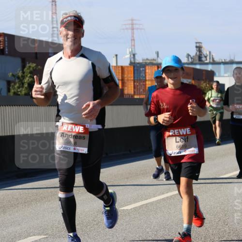 03.10.2025 - Köhlbrandbrückenlauf Strokosch-Dieckow http://msf.ph/oto/9164210 03.10.2025 13:07:27 Position 3 6618, 6619, 4607 meine-sportfotos.de