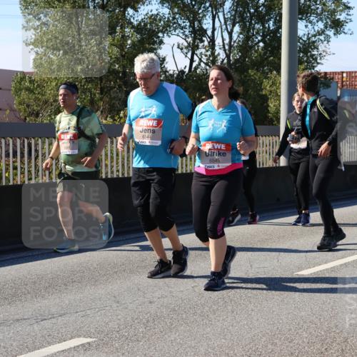 03.10.2025 - Köhlbrandbrückenlauf Strokosch-Dieckow http://msf.ph/oto/9164237 03.10.2025 13:07:37 Position 3 6544, 6545, 6443 meine-sportfotos.de
