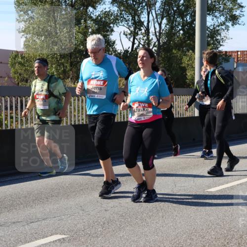 03.10.2025 - Köhlbrandbrückenlauf Strokosch-Dieckow http://msf.ph/oto/9164240 03.10.2025 13:07:37 Position 3 5510, 6544, 6545 meine-sportfotos.de